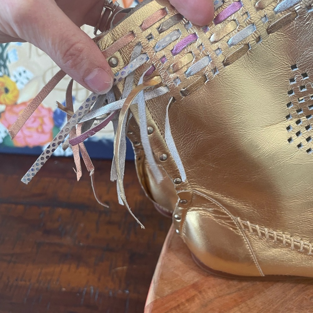 Vintage 80s Compulsion Leather Dress Gold Fringe Moccasins size 7.5M Brazil - Picture 8 of 14